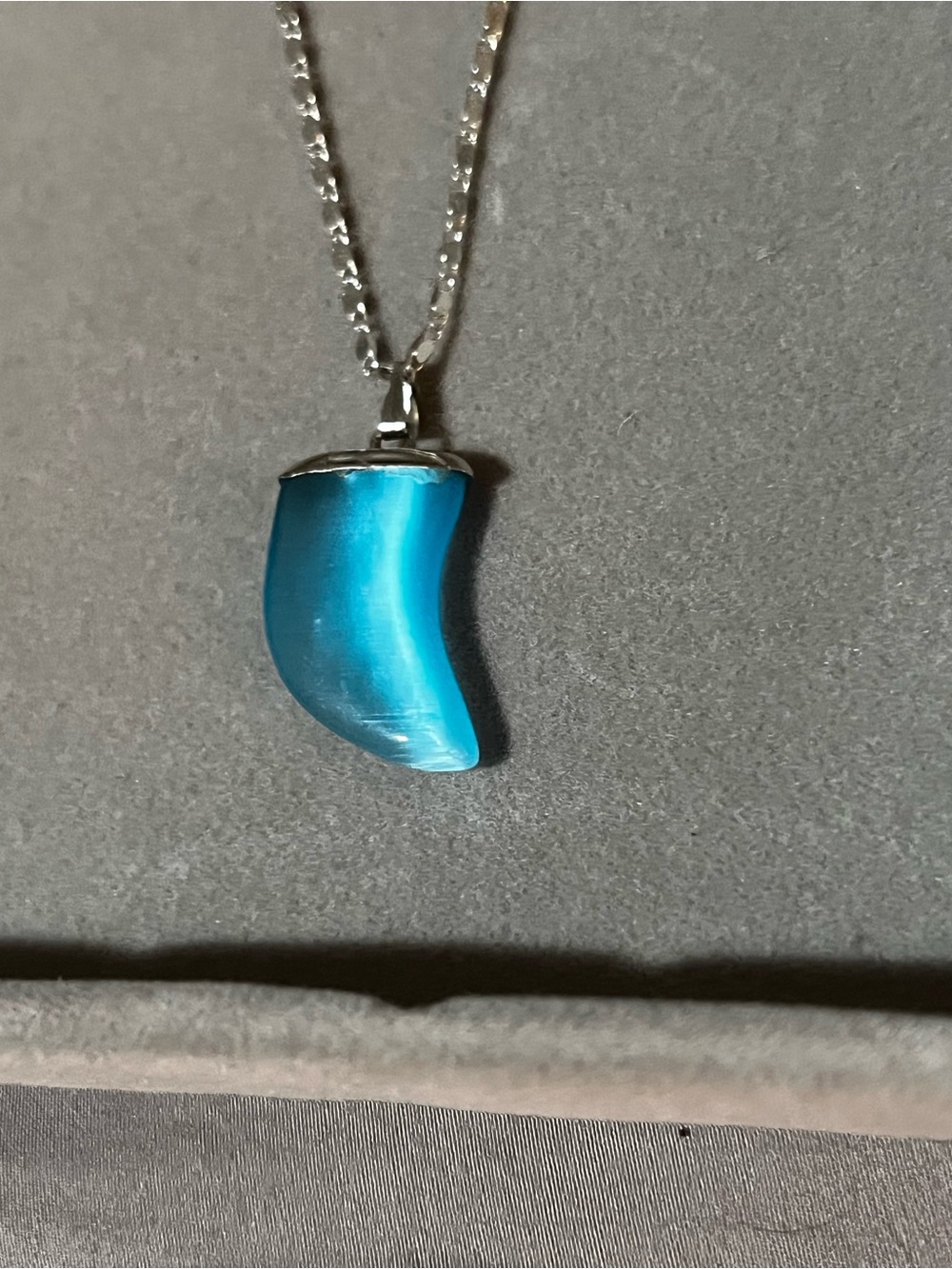 925 Silver Chain with Blue Horn Pendant Necklace - Women's